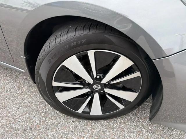 2022 Nissan Altima SV FWD