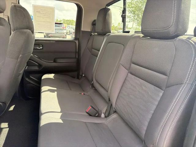 2024 Nissan Frontier Crew Cab SV 4x2