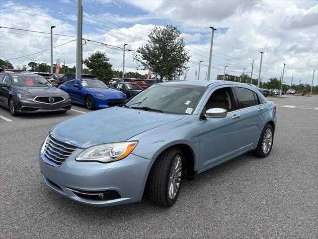 2013 Chrysler 200 Limited