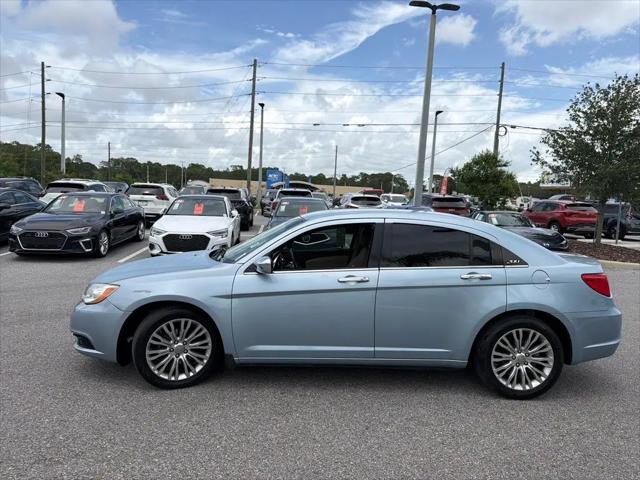 2013 Chrysler 200 Limited