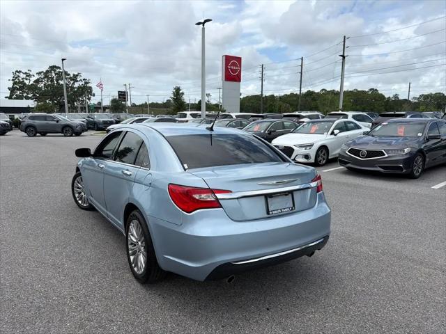 2013 Chrysler 200 Limited