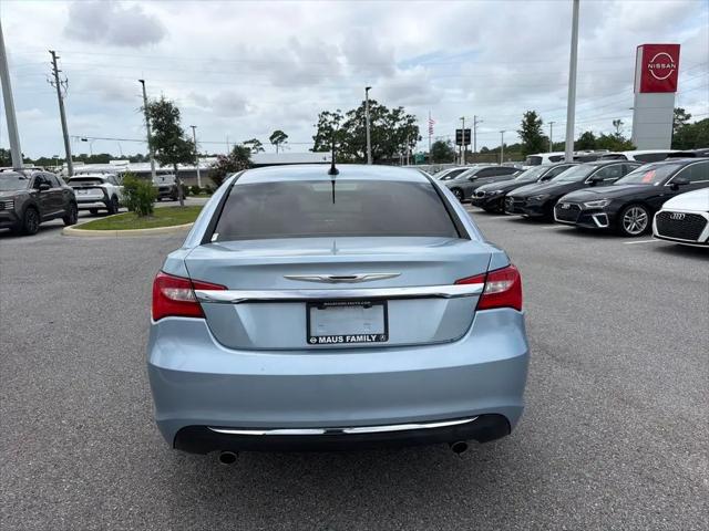 2013 Chrysler 200 Limited