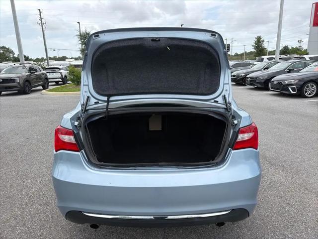 2013 Chrysler 200 Limited