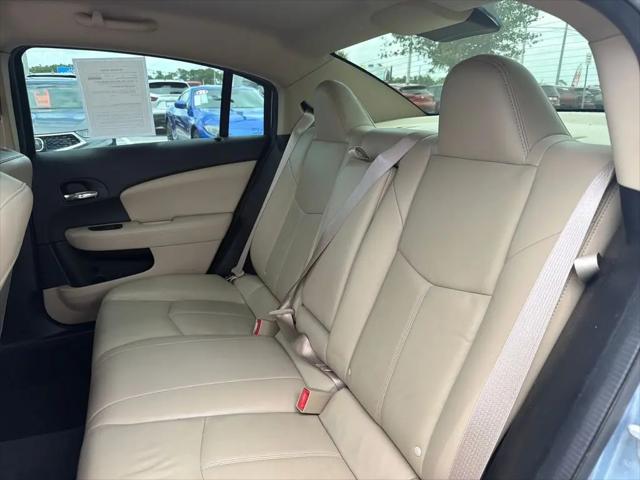 2013 Chrysler 200 Limited