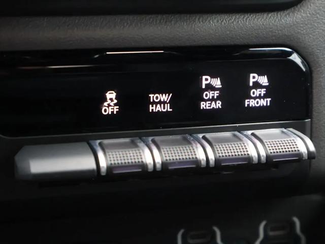 2021 Ram 1500 Big Horn Crew Cab 4x2 5'7" Box