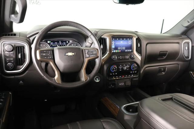 2022 Chevrolet Silverado 1500 4WD Crew Cab Short Bed High Country
