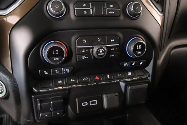 2022 Chevrolet Silverado 1500 4WD Crew Cab Short Bed High Country