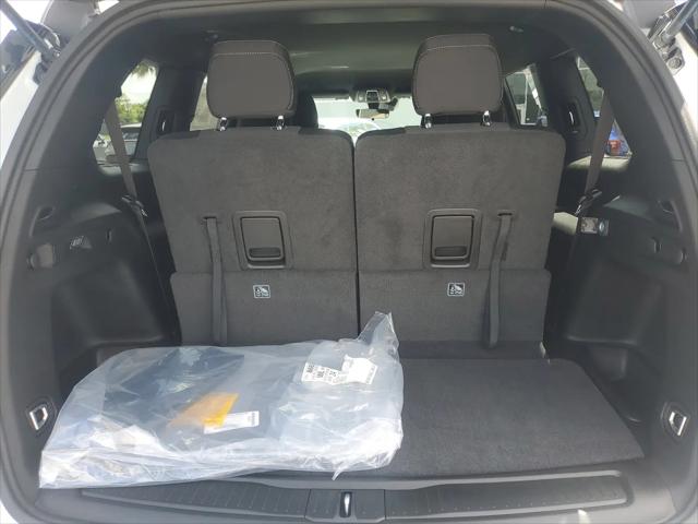 2026 Jeep Grand Cherokee L Laredo 4x2