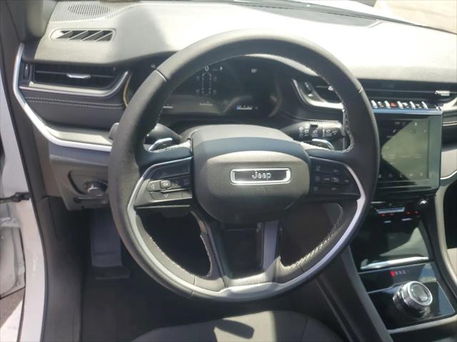 2026 Jeep Grand Cherokee L Laredo 4x2