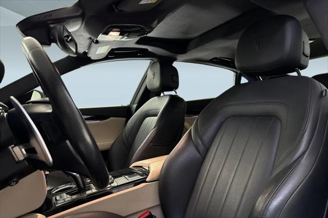 2022 Maserati Quattroporte Modena Q4