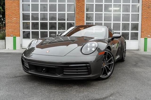 2020 Porsche 911 Carrera Cabriolet