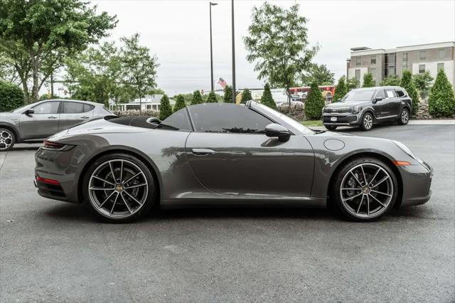 2020 Porsche 911 Carrera Cabriolet