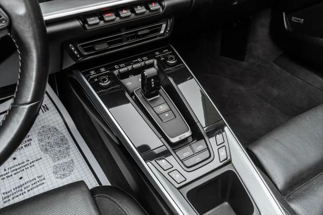 2020 Porsche 911 Carrera Cabriolet