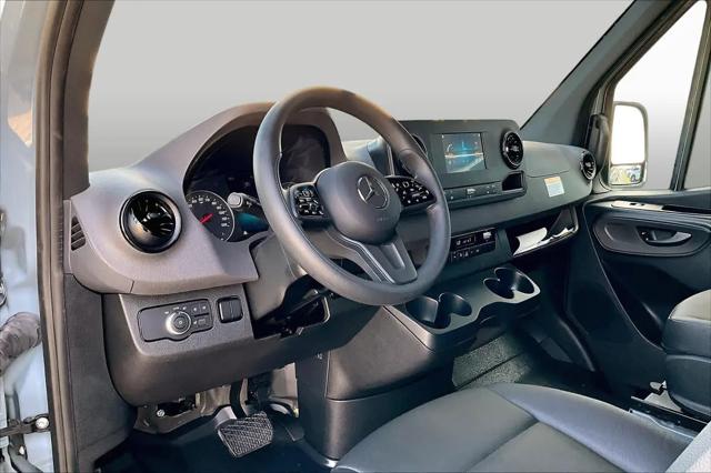 2024 Mercedes-Benz Sprinter 2500 High Roof 4-Cyl Diesel HO
