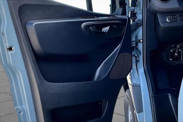 2024 Mercedes-Benz Sprinter 2500 High Roof 4-Cyl Diesel HO