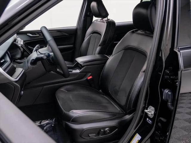 2024 Jeep Grand Cherokee L Altitude 4x4