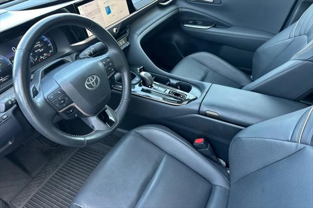2025 Toyota Crown Platinum