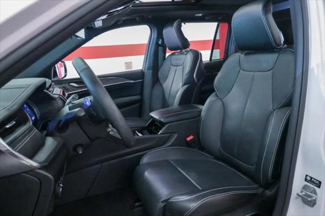 2023 Jeep Grand Cherokee Overland 4x4