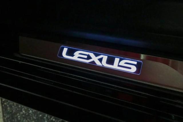 2022 Lexus ES 350 Ultra Luxury
