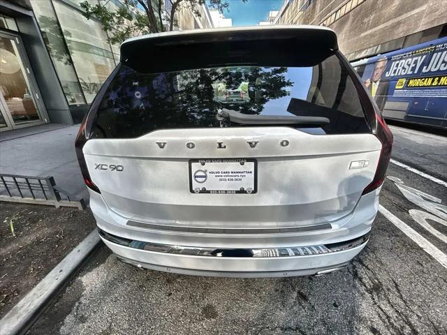 2021 Volvo XC90 Recharge T8 Inscription Expression 6 Passenger