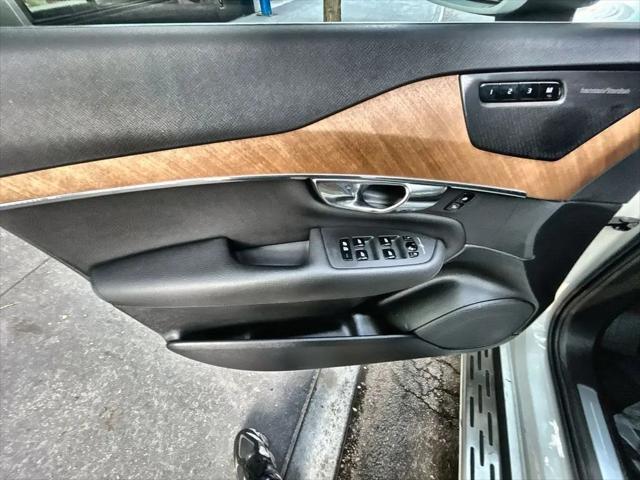 2021 Volvo XC90 Recharge T8 Inscription Expression 6 Passenger
