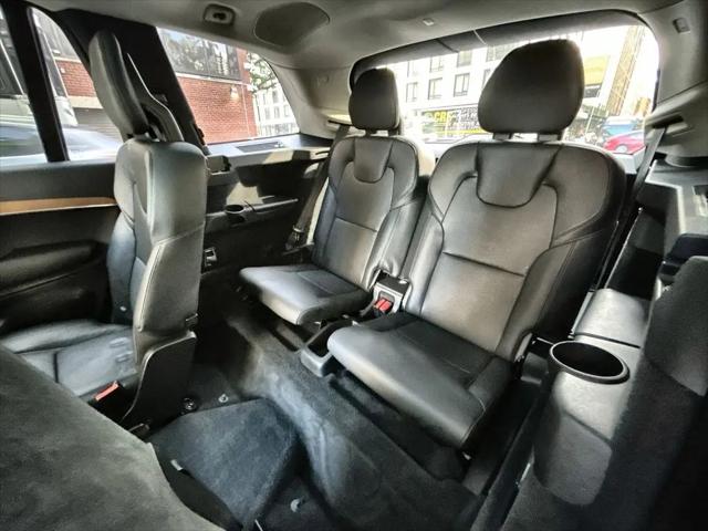2021 Volvo XC90 Recharge T8 Inscription Expression 6 Passenger