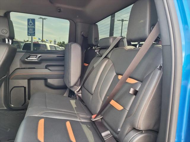 2023 GMC Sierra 1500 4WD Crew Cab Short Box AT4
