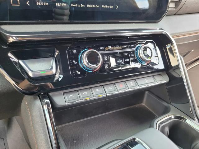 2023 GMC Sierra 1500 4WD Crew Cab Short Box AT4
