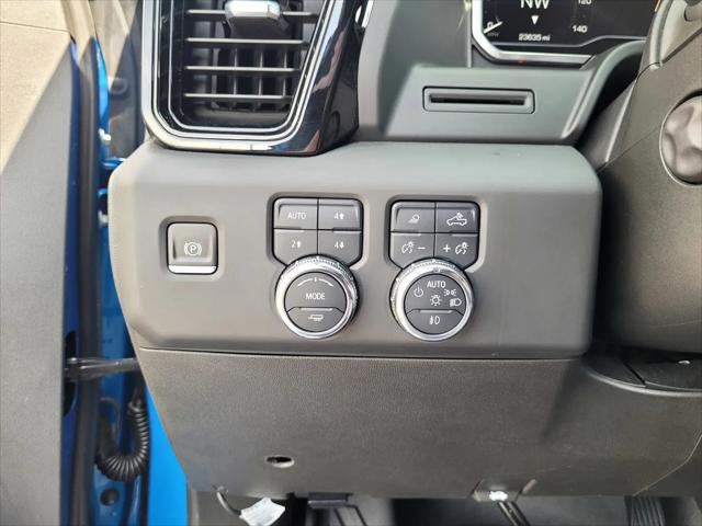 2023 GMC Sierra 1500 4WD Crew Cab Short Box AT4