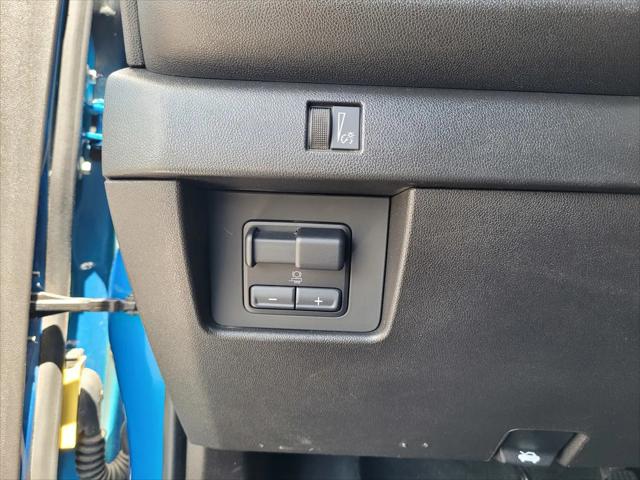 2023 Chevrolet Colorado 4WD Crew Cab Short Box Trail Boss
