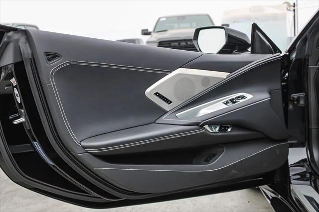 2025 Chevrolet Corvette Stingray RWD Coupe 2LT