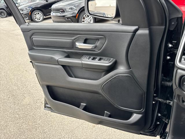 2026 Ram 1500 Express Crew Cab 4x4 5'7" Box