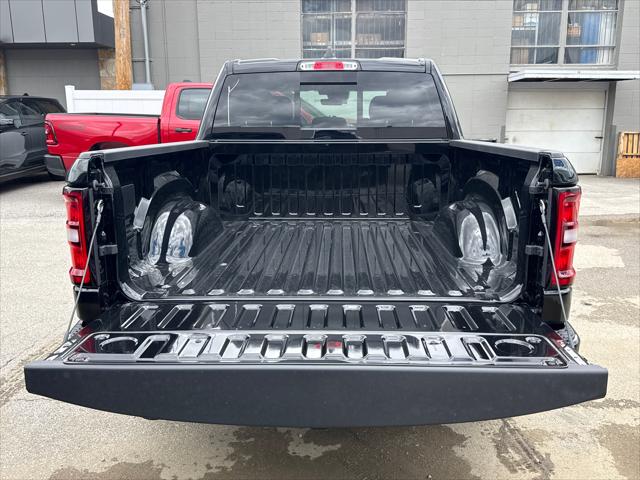 2026 Ram 1500 Express Crew Cab 4x4 5'7" Box