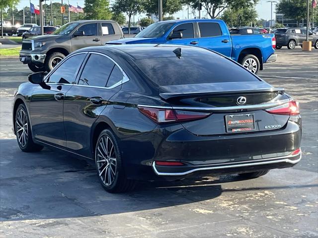 2024 Lexus ES 300h ES 300h