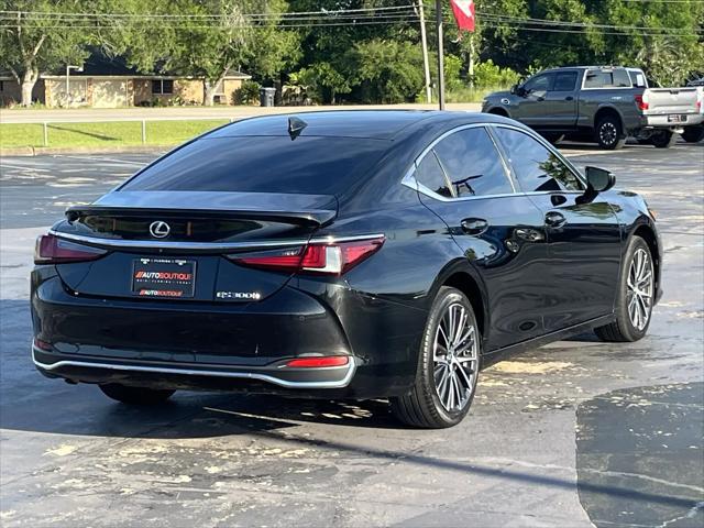 2024 Lexus ES 300h ES 300h