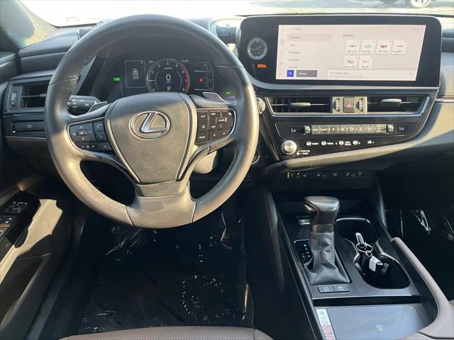 2024 Lexus ES 300h ES 300h