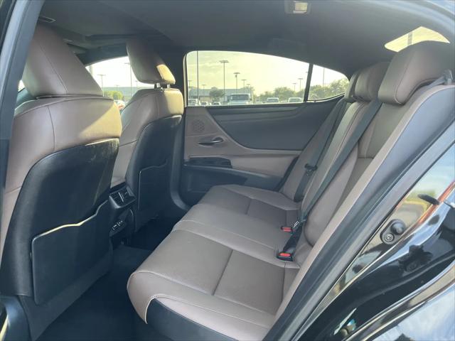 2024 Lexus ES 300h ES 300h