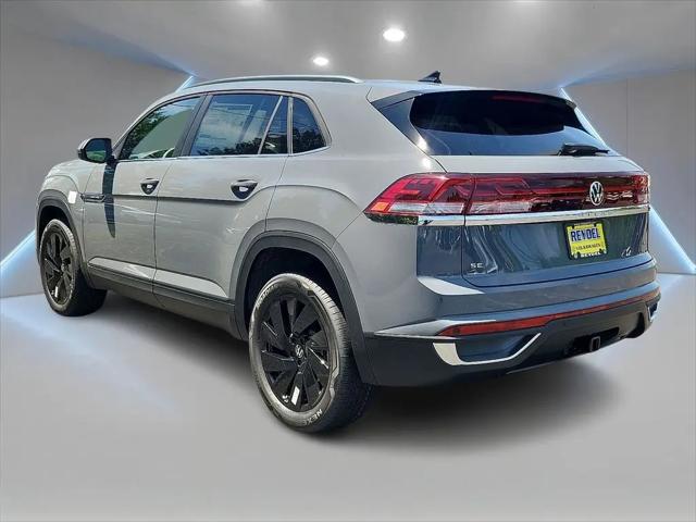 2026 Volkswagen Atlas Cross Sport SE with Technology