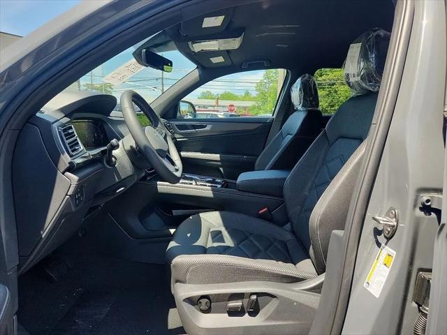 2026 Volkswagen Atlas Cross Sport SE with Technology