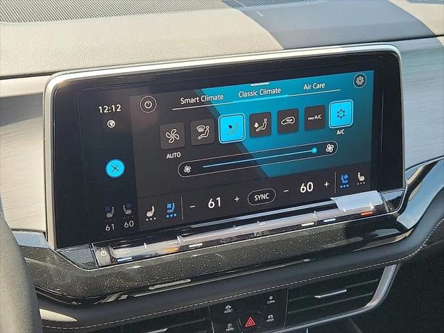 2026 Volkswagen Atlas Cross Sport SE with Technology