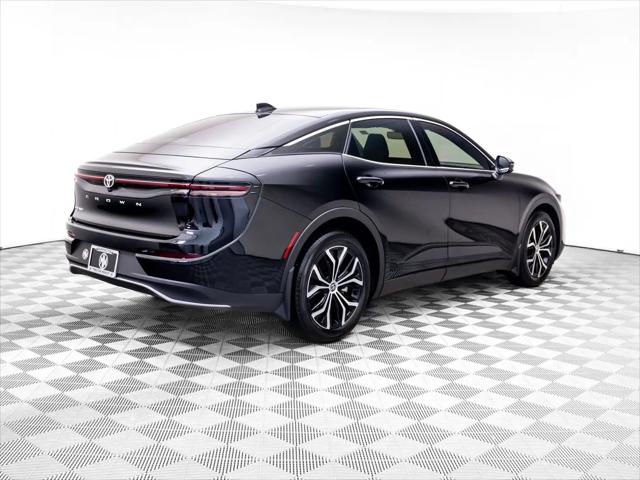 2025 Toyota Crown XLE