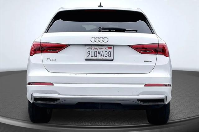 2021 Audi Q3 Premium 40 TFSI quattro Tiptronic