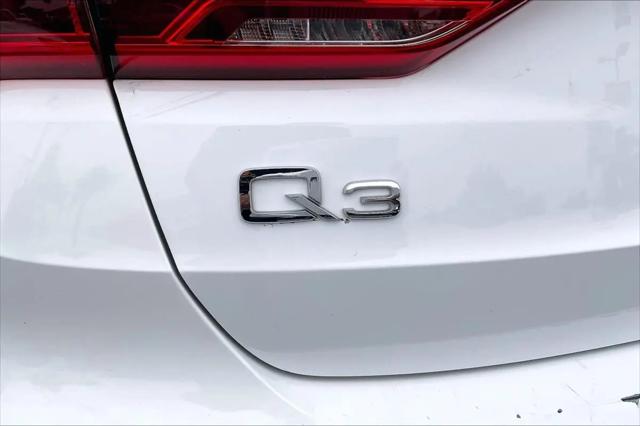 2021 Audi Q3 Premium 40 TFSI quattro Tiptronic