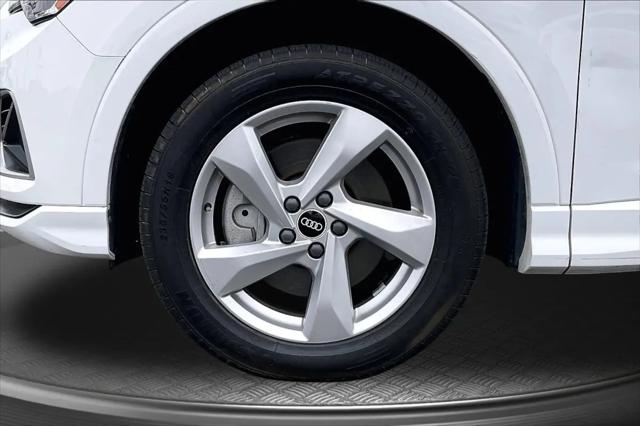 2021 Audi Q3 Premium 40 TFSI quattro Tiptronic