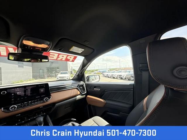 2025 GMC Canyon 4WD AT4