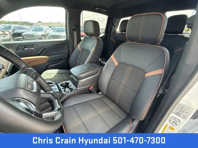 2025 GMC Canyon 4WD AT4