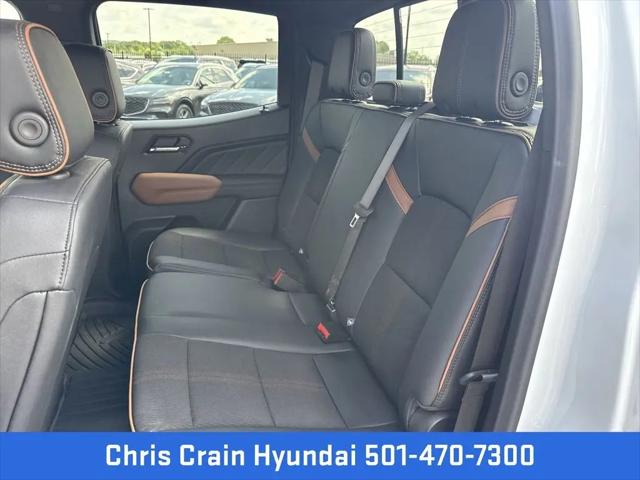 2025 GMC Canyon 4WD AT4
