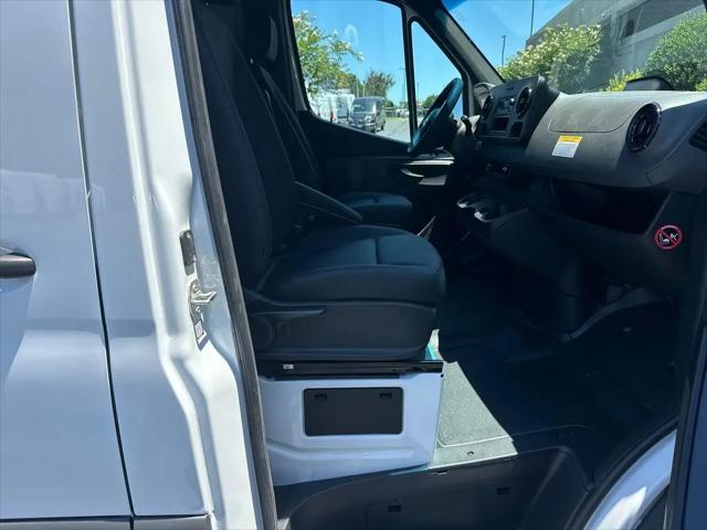 2025 Mercedes-Benz Sprinter 2500 High Roof 4-Cyl Diesel