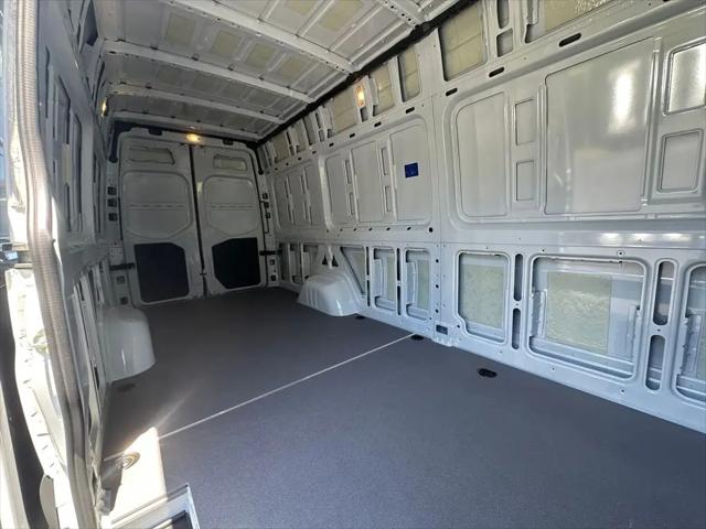 2025 Mercedes-Benz Sprinter 2500 High Roof 4-Cyl Diesel