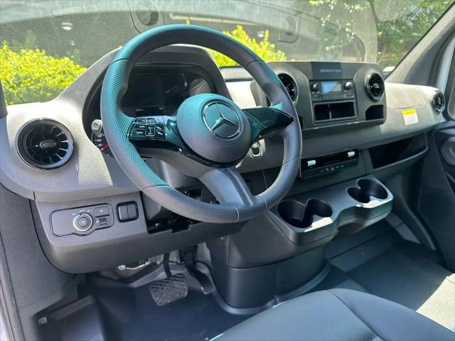 2025 Mercedes-Benz Sprinter 2500 High Roof 4-Cyl Diesel